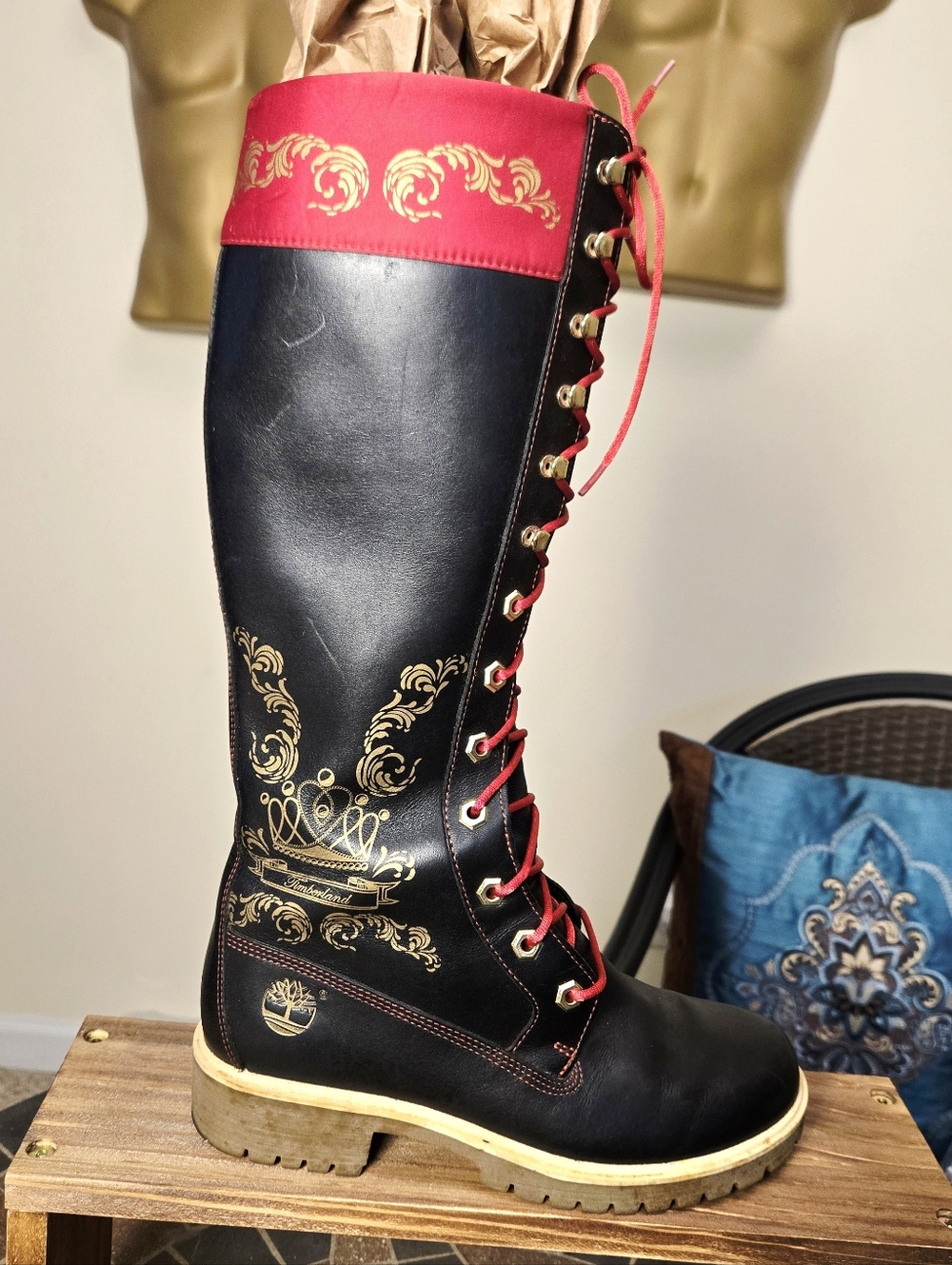 Timberland Lugged Sole Lace-Up Tall Boots Gold Accents - Picture 3 of 13
